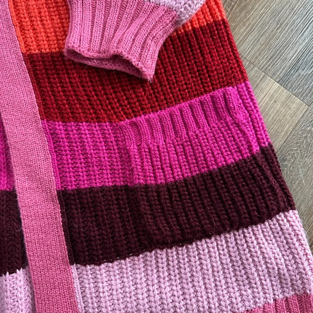 Vibrant Striped Women's Long Cardigan - Picture 4 of 6